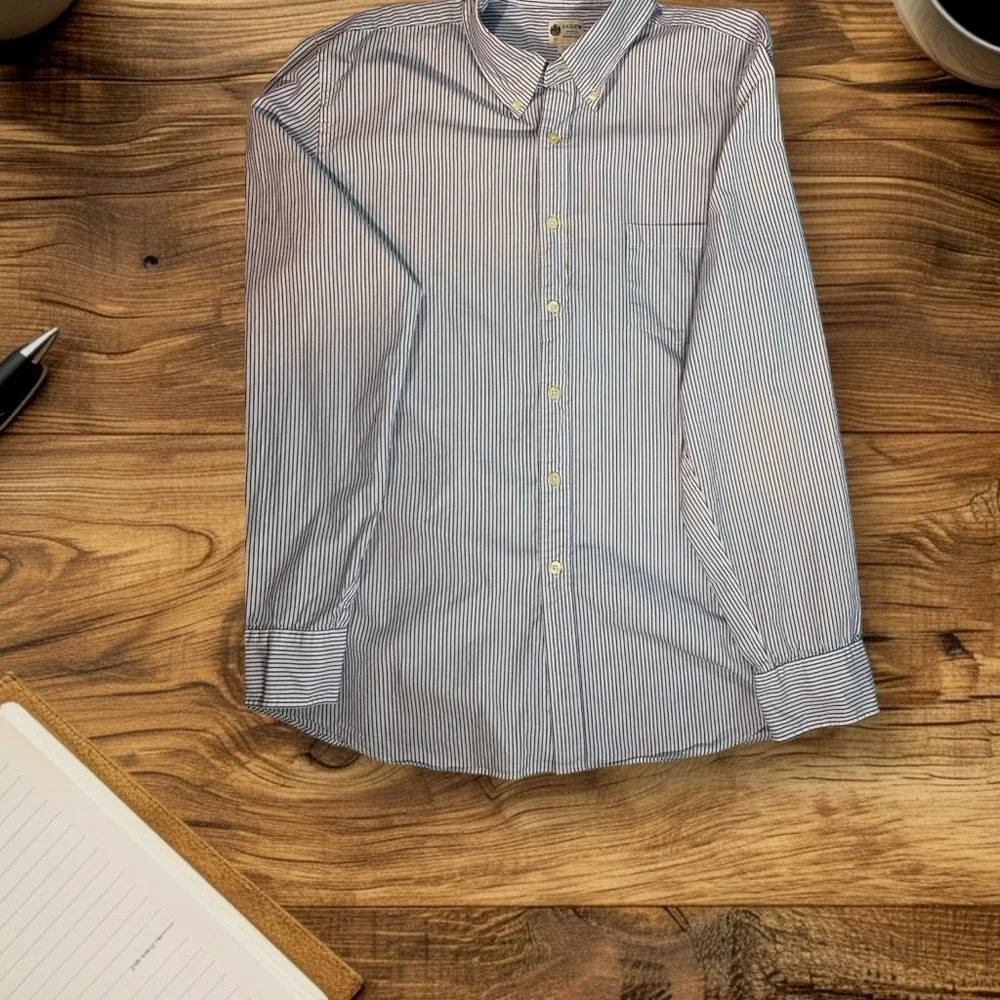 J.Crew Tailored Fit Button Up Shirt Men's XL Blue White Striped Long Sleeve